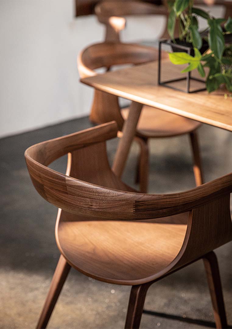 Nagi アームチェア（脚カラー：ウォールナット） ウォールナット