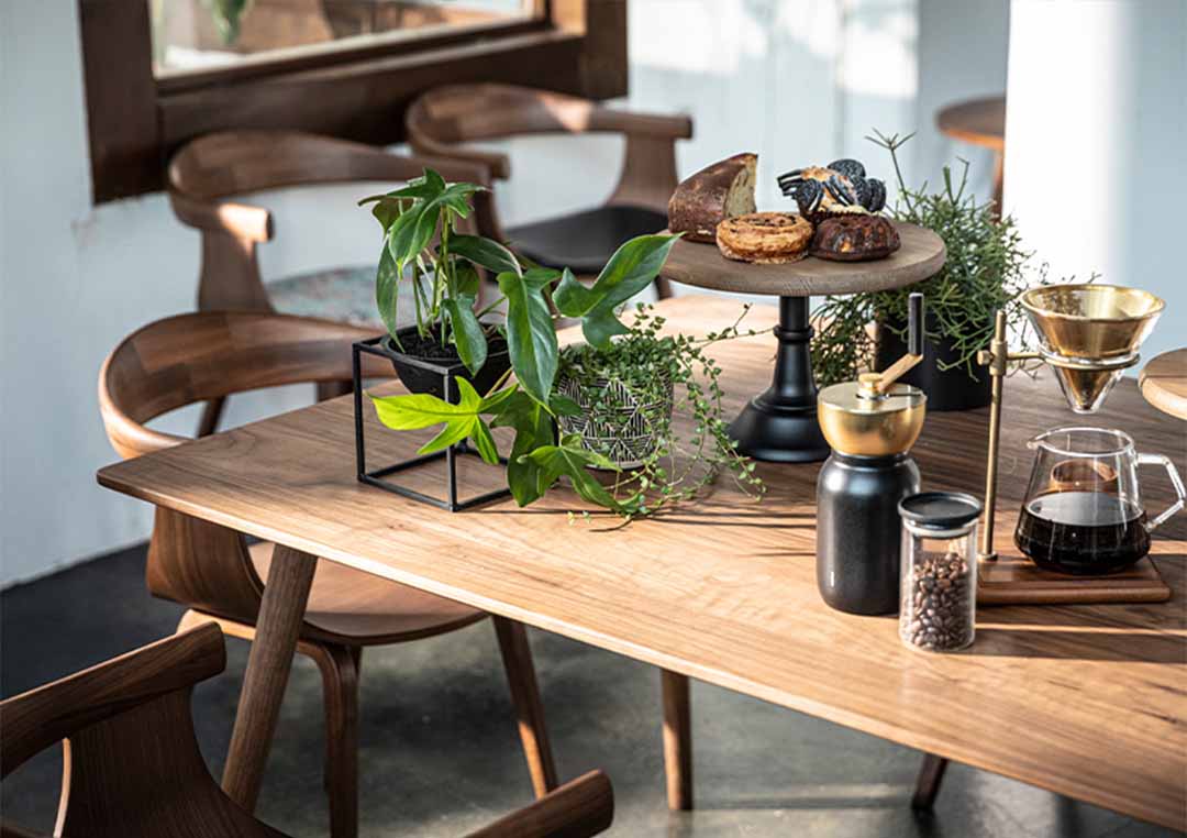 Nagi ダイニングテーブル W1650 ウォールナット