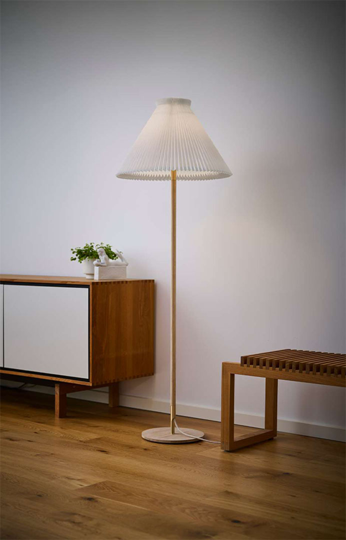LK80 フロアランプ 328 LK80（脚カラー：ライトオーク）