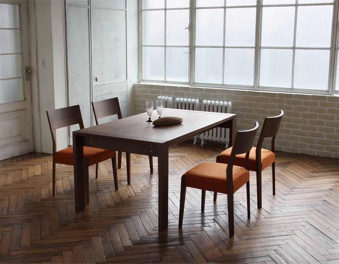 CHOCOLAT 伸長式テーブル W135 TP