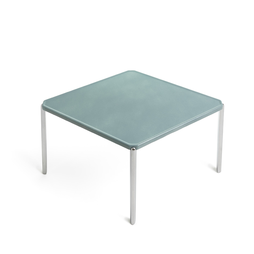 Tambour Concrete 菱形（脚カラー：ポリッシュ） ホワイト