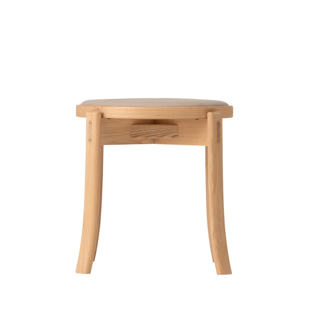 ルントオム スツール(座張)