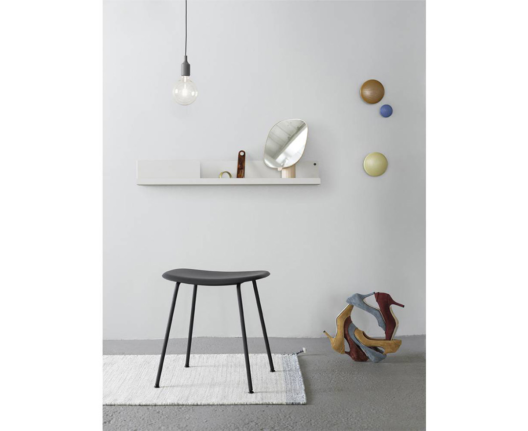 FIBER STOOL / TUBE BASE SH45(脚カラー:ブラック) ブラック