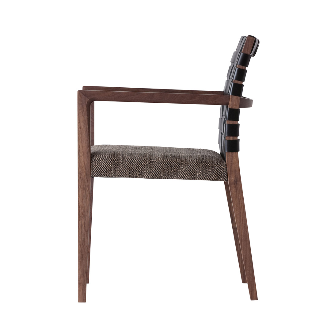 KLINT ArmChair（脚カラー：ウォールナットNL） R-1008