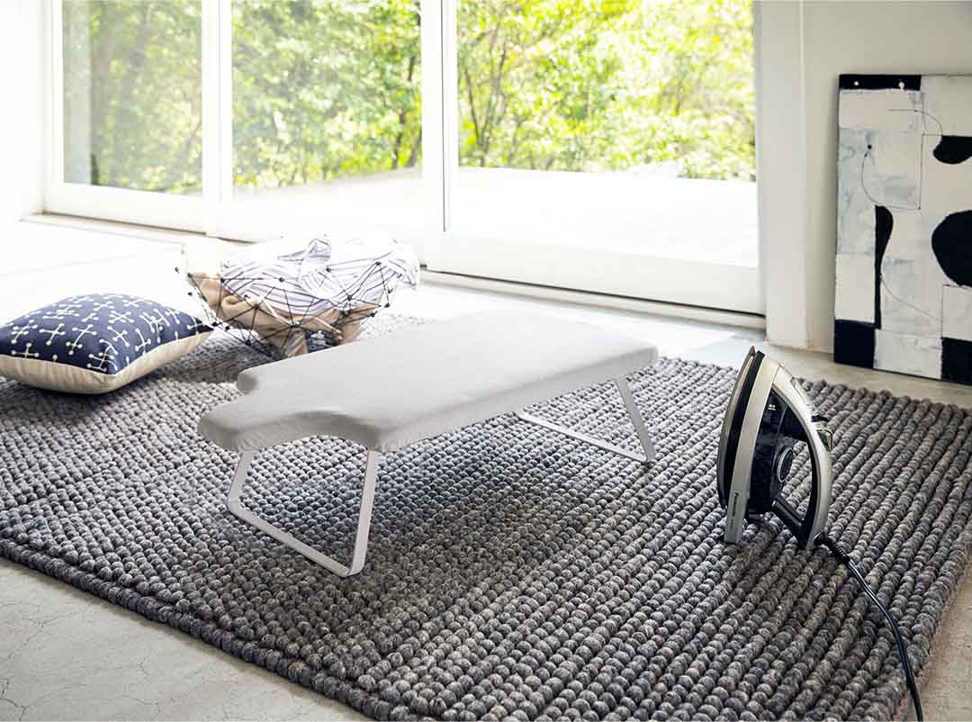 人体型スチールメッシュアイロン台 タワー ホワイト