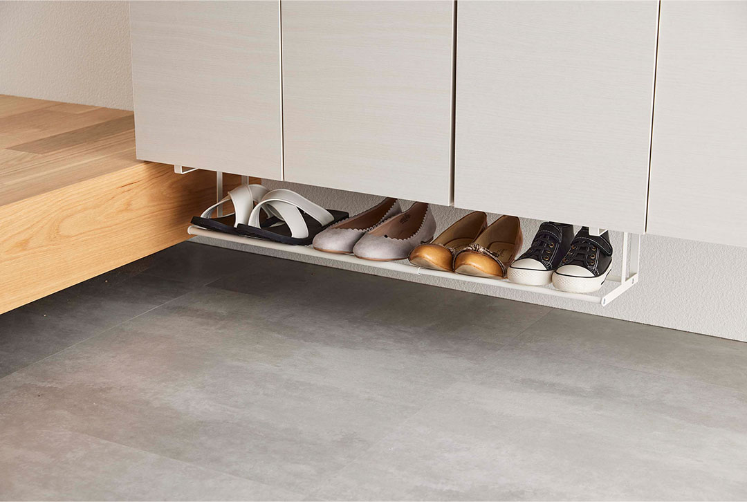 浮かせる伸縮シューズラック タワー ホワイト