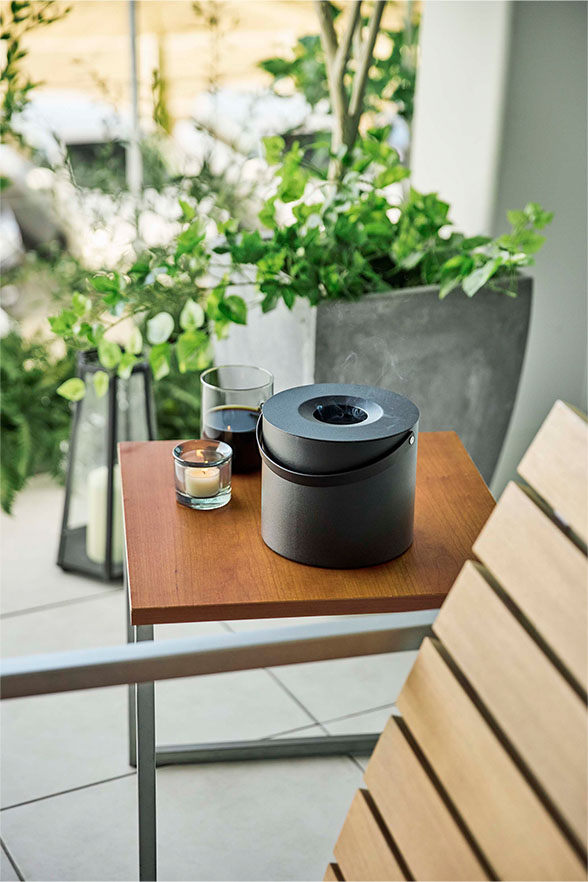 そのまま入れられる蚊取り線香収納ポット タワー 丸型 ブラック