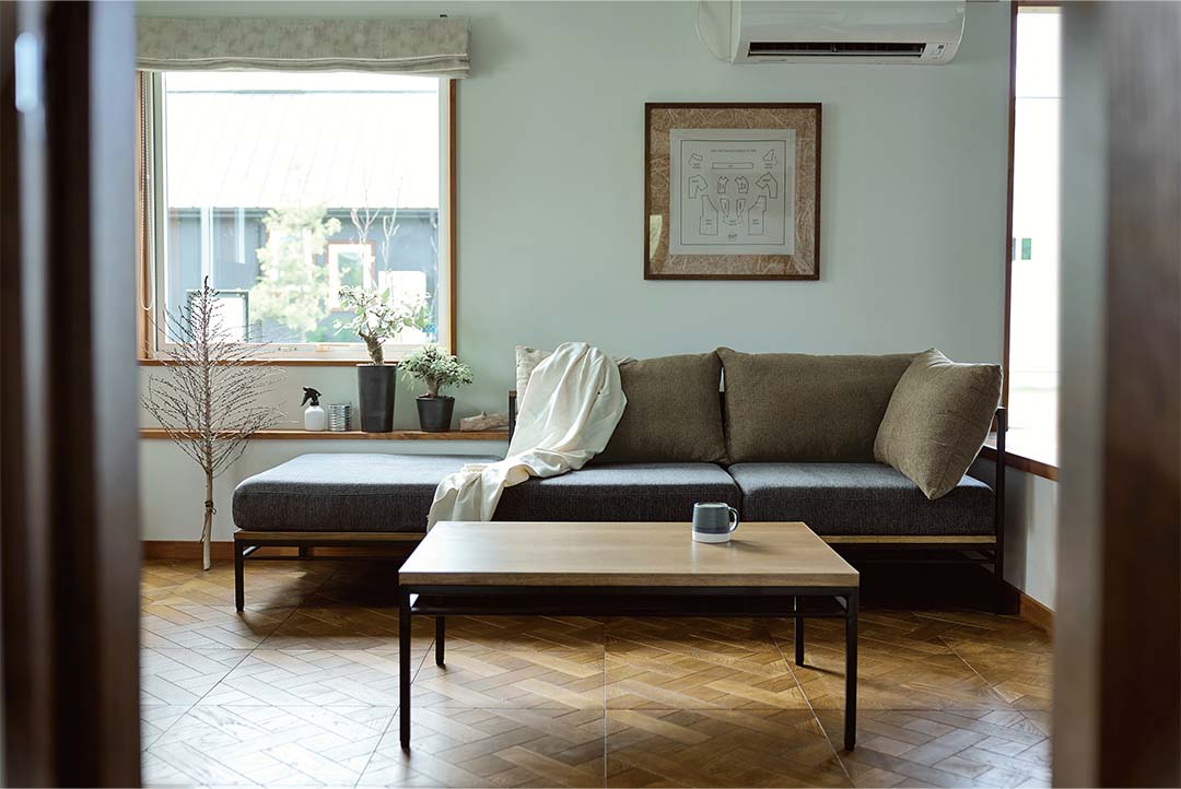 Karla sofa ottoman ダークグレー