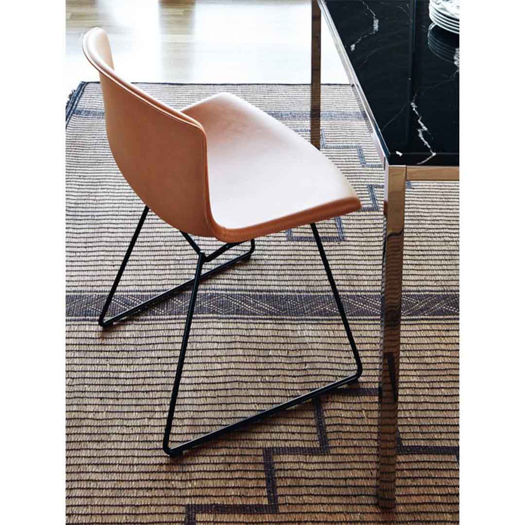 SIDE CHAIR カウハイドシート（脚カラー：クローム） ナチュラル