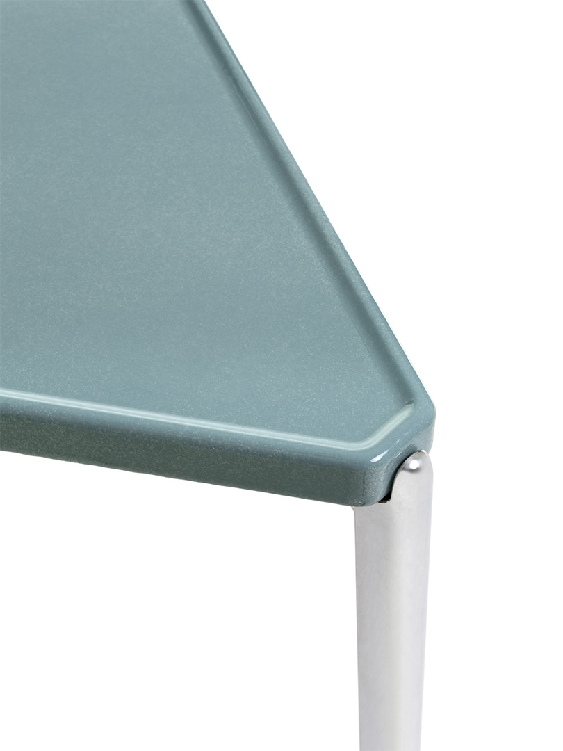 Tambour Concrete 長方形(脚カラー:ポリッシュ) ホワイト