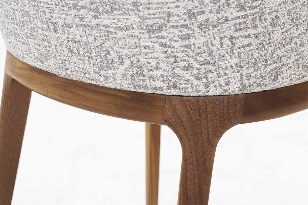 YU UC9 ダイニングチェア(脚カラー:ウォールナット) RANK4 DOMUS(トープ)