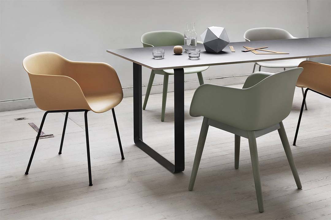 FIBER ARMCHAIR / WOOD BASE ナチュラルホワイト