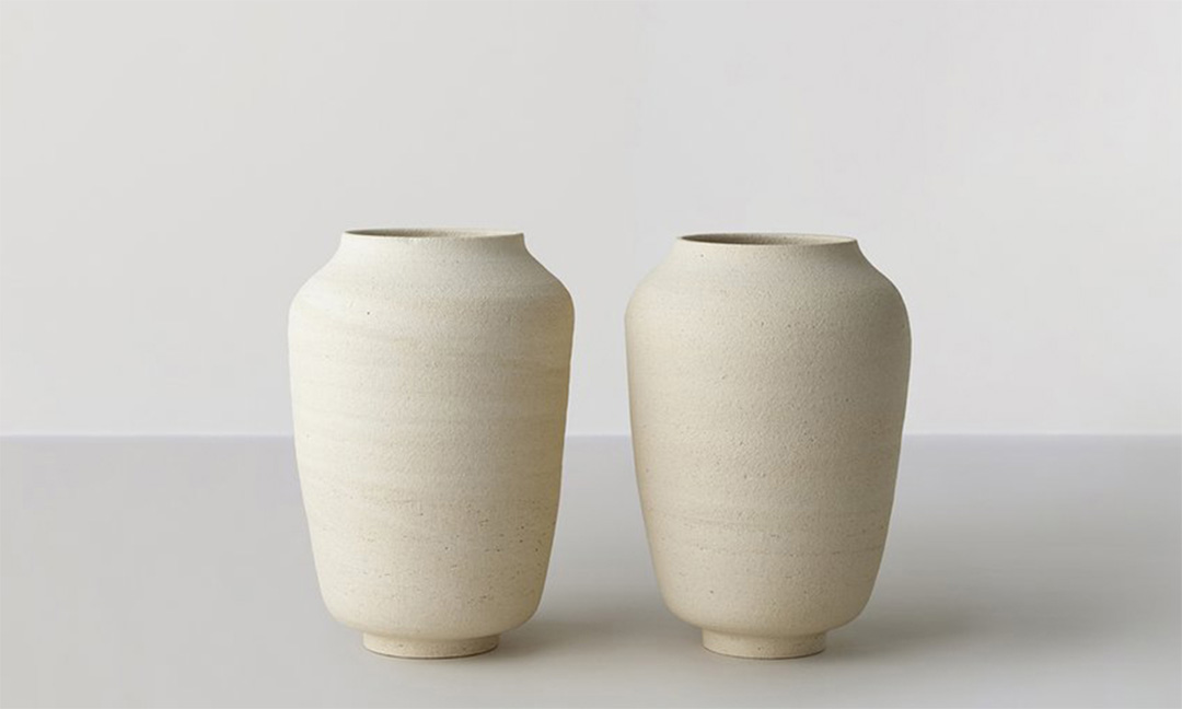 Hand turnd vase No.59/Classic Vanilla