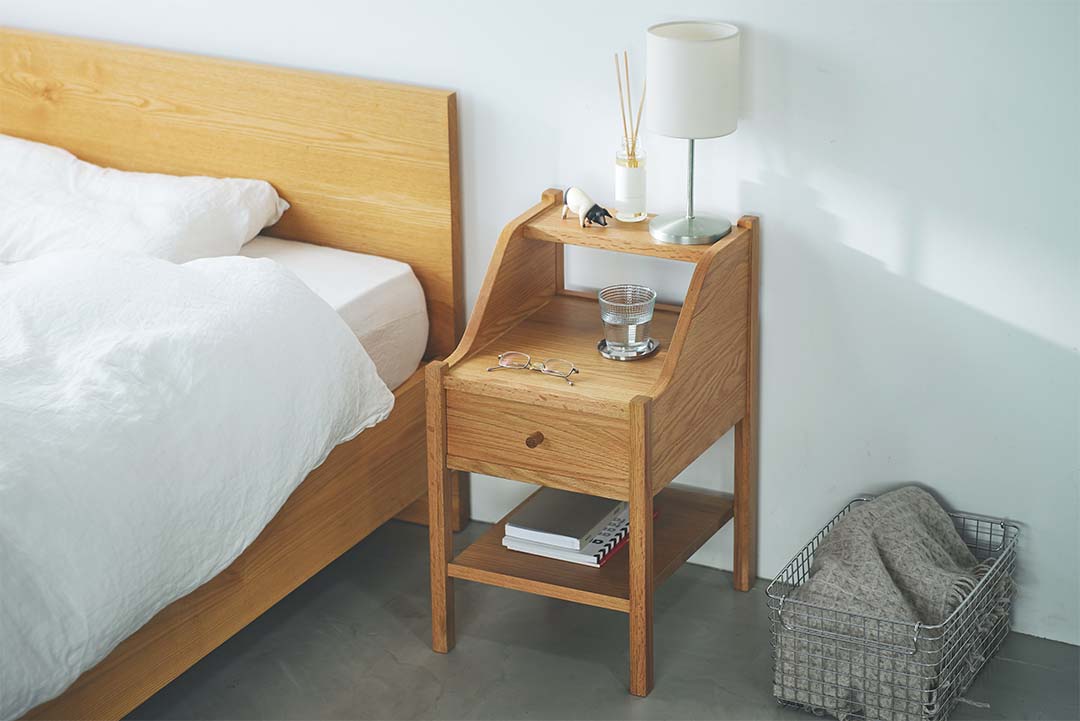 Slope Night Table ナチュラル