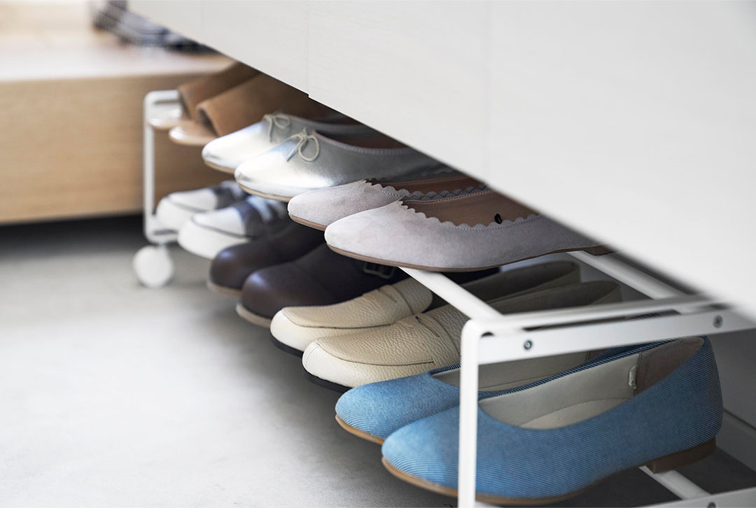 引き出せるキャスター付きシューズラック タワー 2段 ブラック