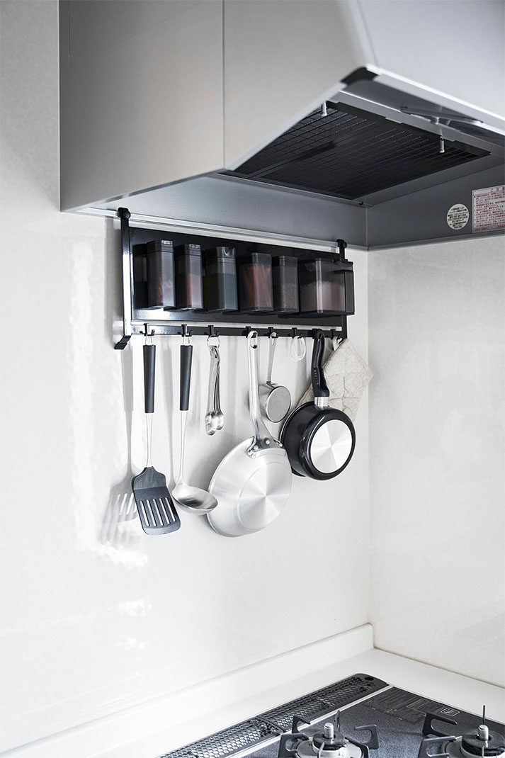 レンジフードスチールパネル&フック タワー ブラック