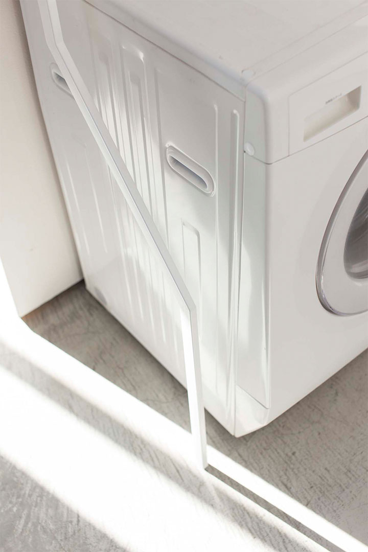 立て掛けランドリーシェルフ タワー ホワイト