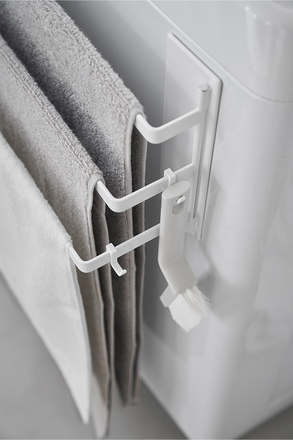 洗濯機前マグネットタオルハンガー タワー 3連 ホワイト
