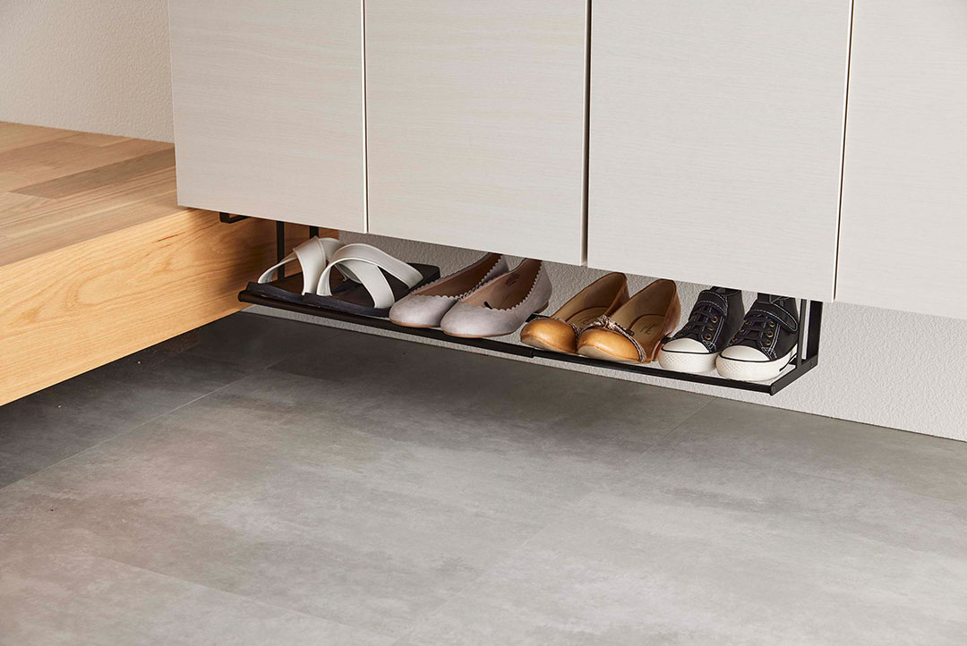 浮かせる伸縮シューズラック タワー ホワイト