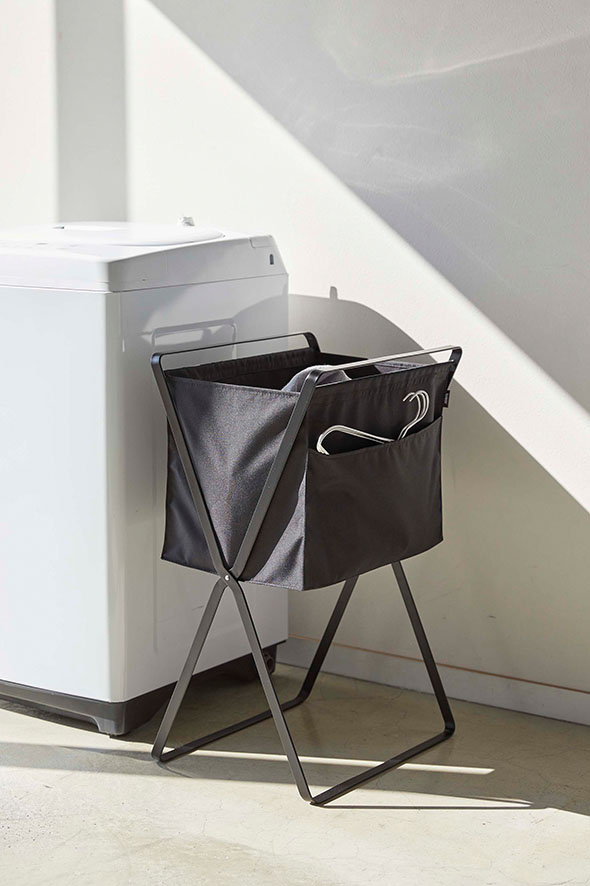 折り畳み高床式ランドリーバスケット タワー ホワイト