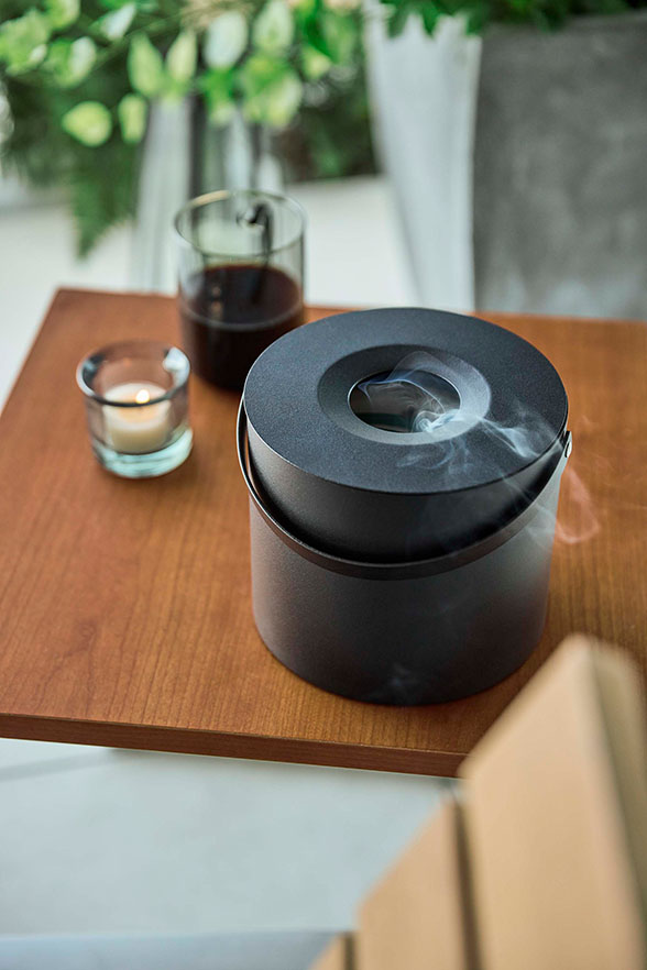 そのまま入れられる蚊取り線香収納ポット タワー 丸型 ブラック