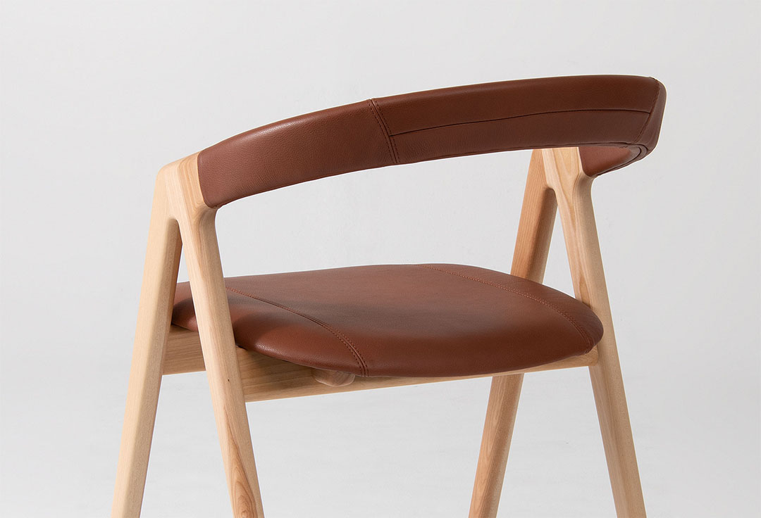 サン ダイニング チェアー(座張)