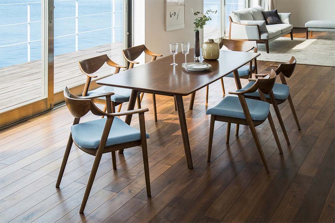 ダイニングテーブル