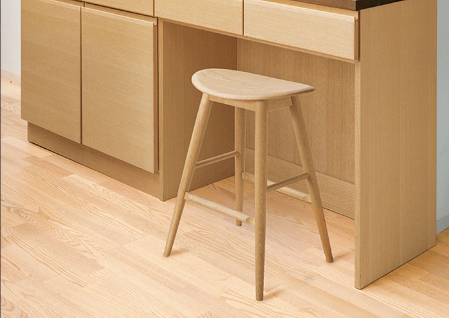 ハイスツール ウォールナットWP/オークNP