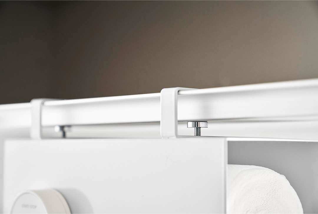 片手でカット戸棚下キッチンペーパーホルダー タワー カバー付き S ホワイト