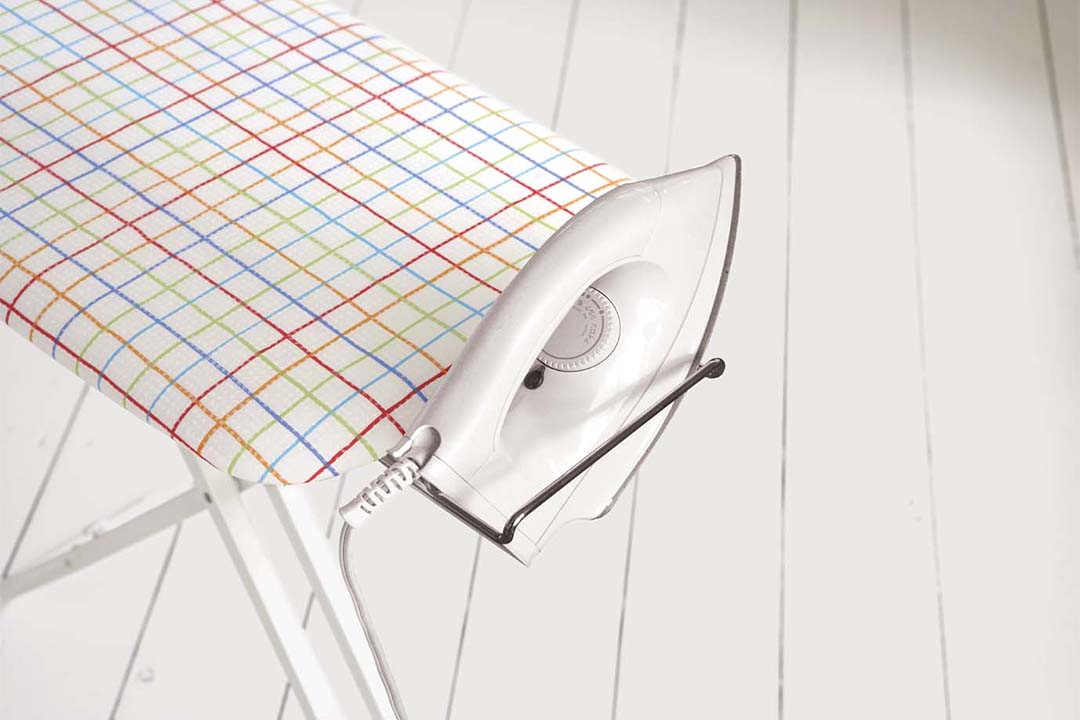 スタンド式人体型アイロン台 プレミアム レインボー