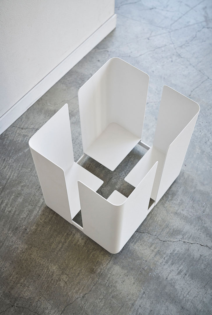 キャスター付きニューズラック タワー ホワイト