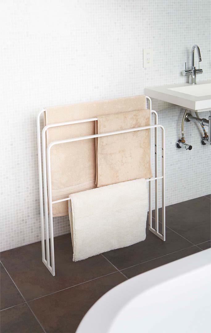 横から掛けられるバスタオルハンガー 3連 タワー ホワイト