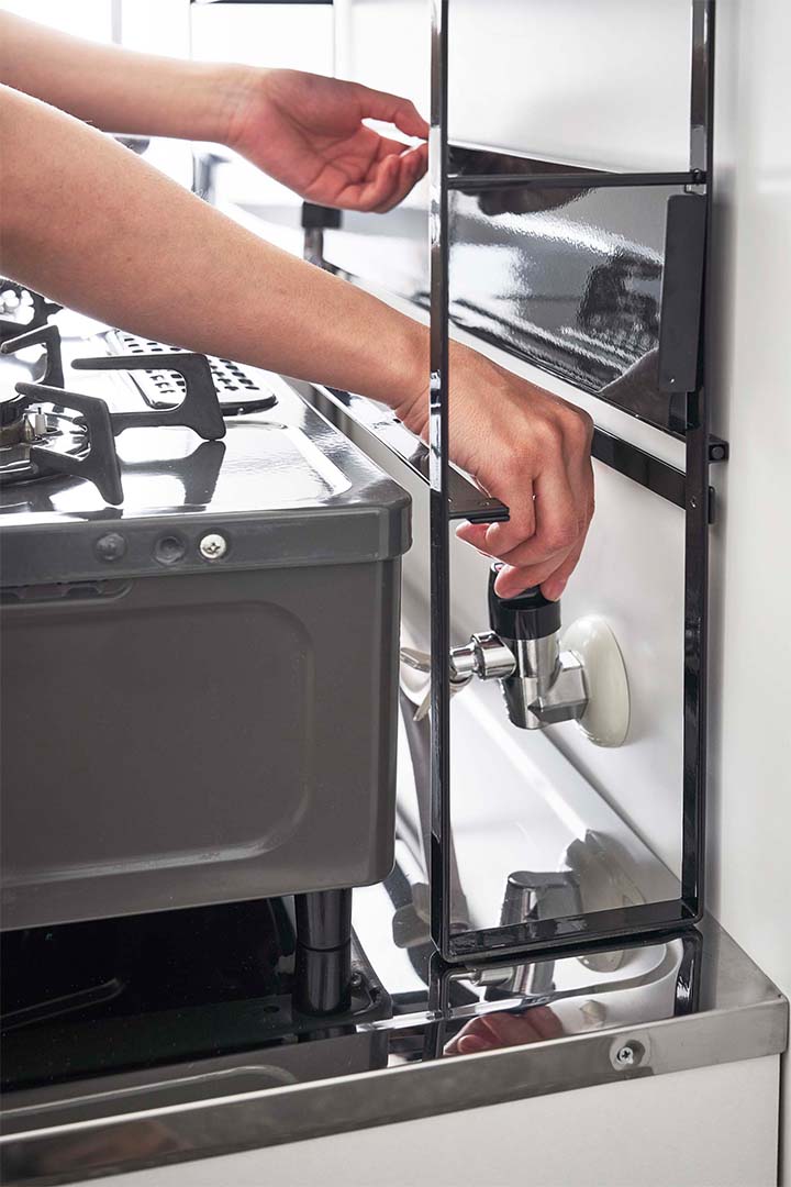 コンロ奥隙間ラック タワー 2段 ブラック