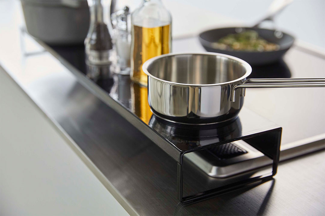 奥行ワイド棚付き伸縮排気口カバー タワー ホワイト