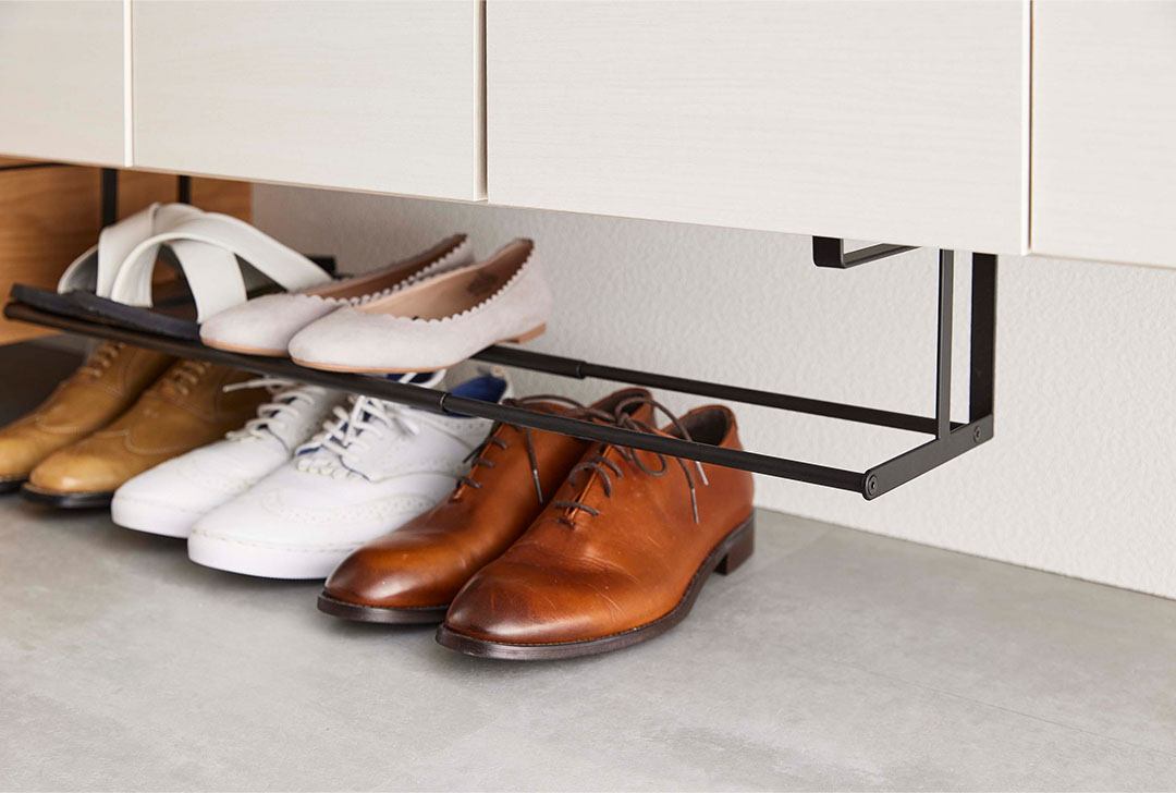 浮かせる伸縮シューズラック タワー ホワイト
