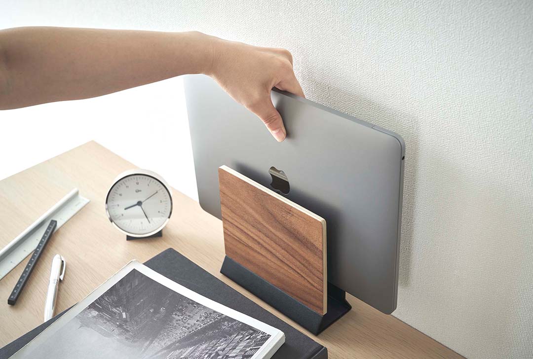 スリムノートパソコンスタンド リン ブラウン