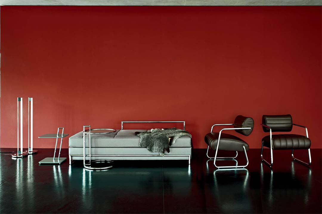 ADJUSTABLE TABLE E1027 クリア