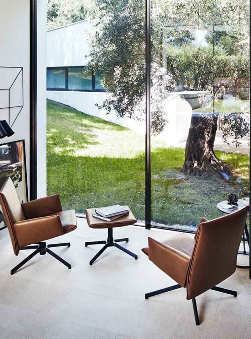 PILOT CHAIR ローバック（脚カラー：ブライト） ヴァロ_785