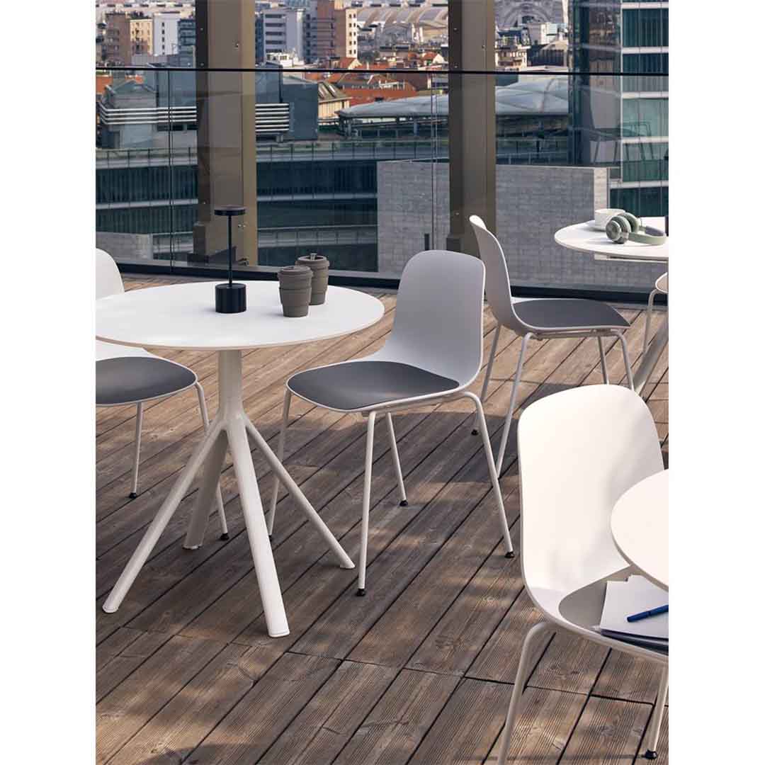 シーラ 4レッグベース（シェル：ブラック/ベース：ブラック） ブランチドオーク