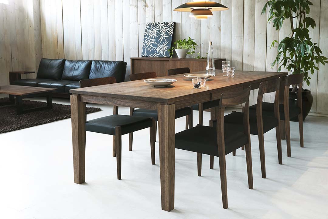 TRチェア(脚カラー:ウォールナット) PVC UP1105(ブラック)