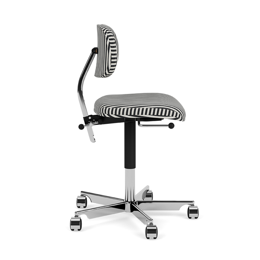 Kevi Chair E2534U MN01 マッツ・ノルゴーキャンバス