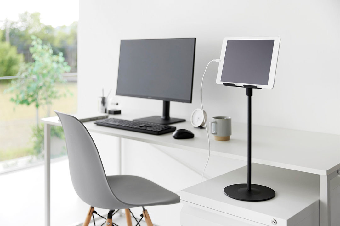 高さと角度が調節できるタブレットスタンド スマート ブラック