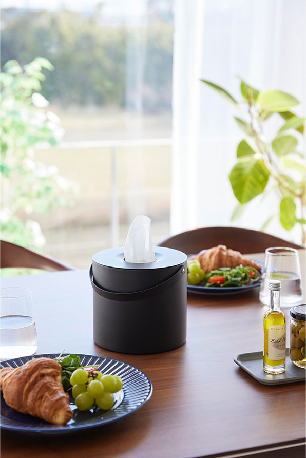 ハンドル付きティッシュケース タワー ブラック