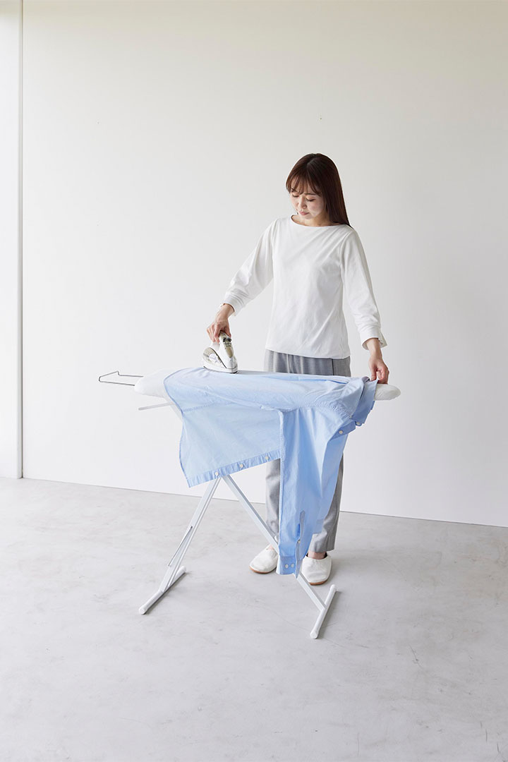 スタンド式人体型アイロン台 スタンダードライン ホワイト