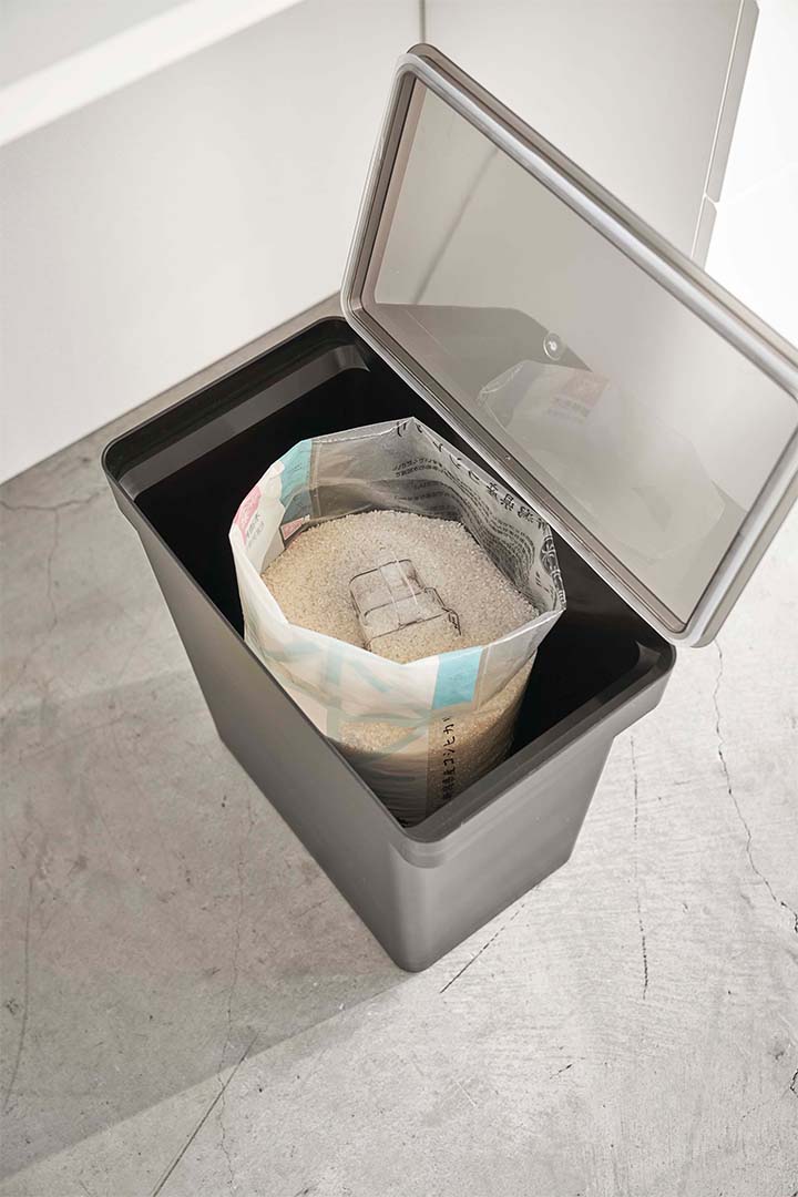 密閉米びつ タワー 20kg 計量カップ付 ホワイト