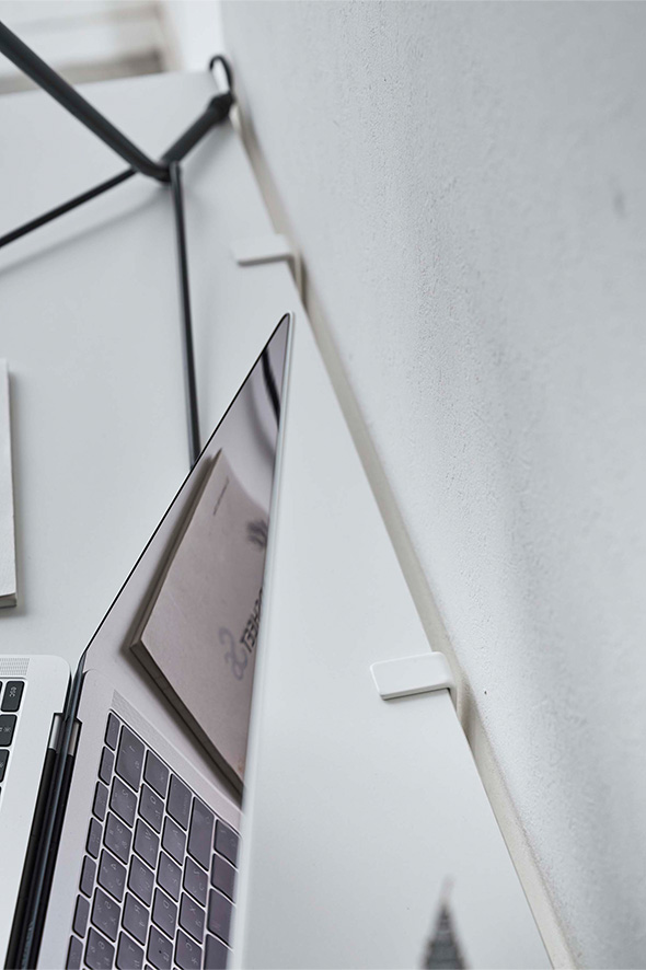 デスク下 ケーブル＆ルーター収納ラック スマート ホワイト