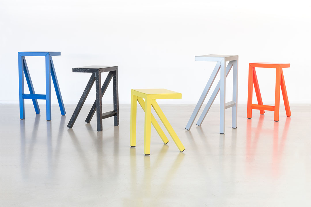 Bureaurama stool SH50 ブラック(白点)