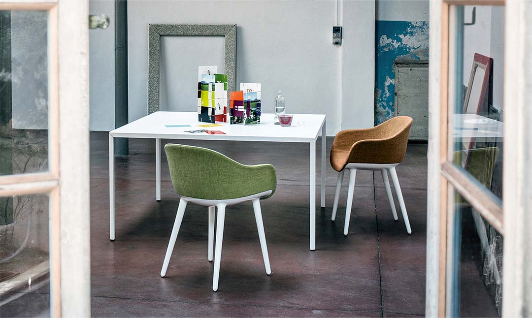 Cyborg-Lady（脚カラー：ブラック） cat.2_グレイ