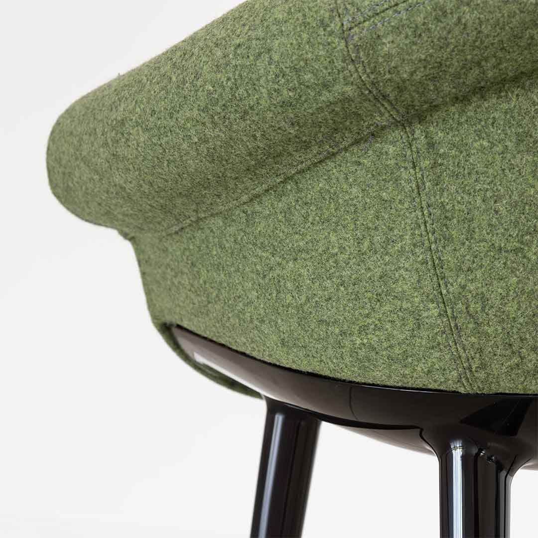 Cyborg-Lord(脚カラー:ブラック) cat.1_ベージュ