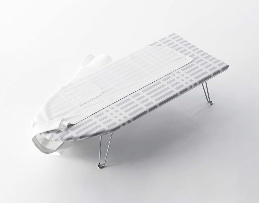 北欧風 暮らしの定番 舟型アイロン台 チェックグレー